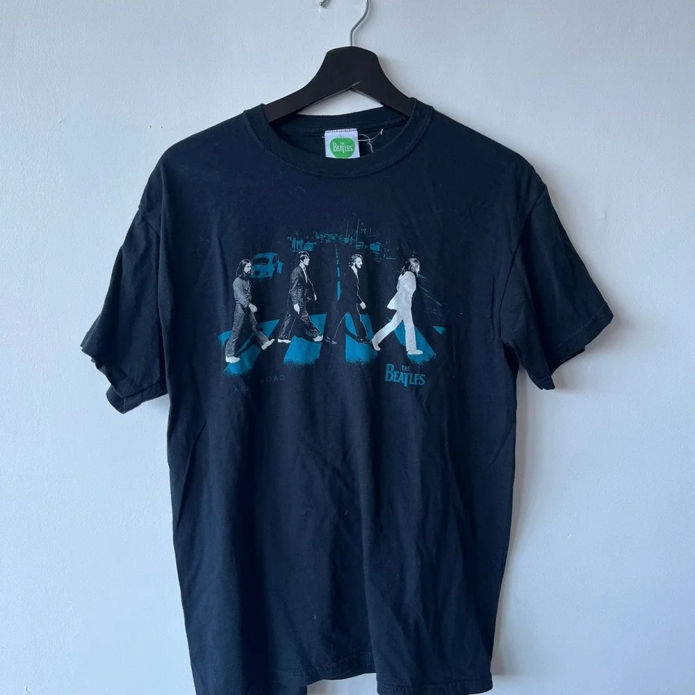The Beatles Shirt Mens Small Black Abbey Road Graphic Band Tee 2000s Music Rock - Picture 1 of 4